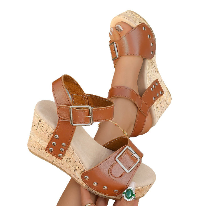 Women's wedge sandals with cork platform, adjustable buckles and studs Mune Fashion