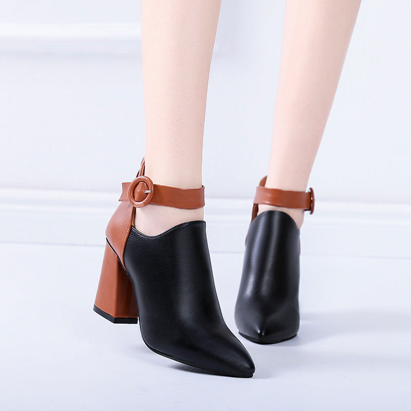 Women's elegant lace short ankle boots with heel zipper, decorative ankle strap and sculptural block heel Mune Fashion