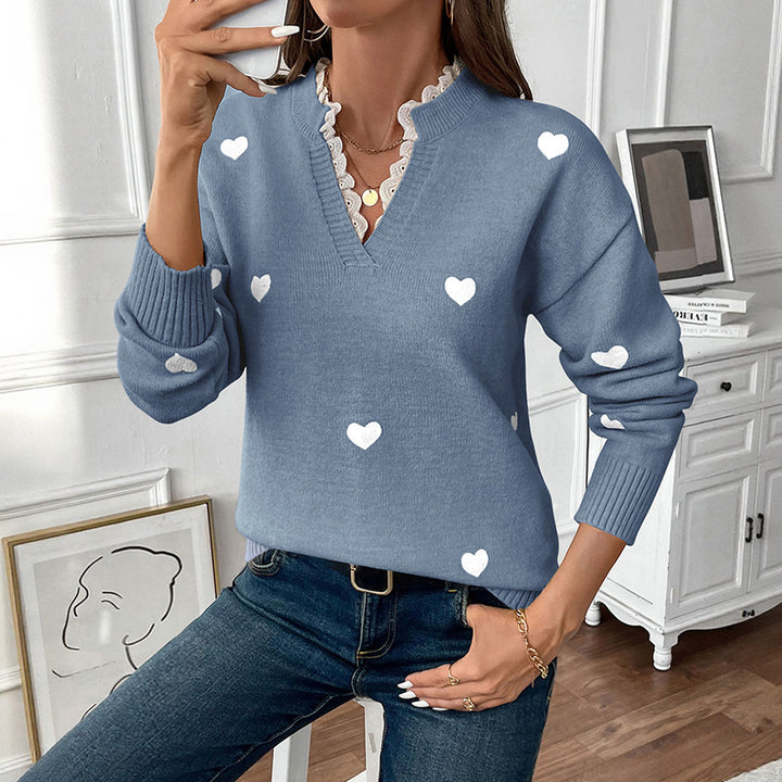 Women's V-neck fine knit sweater with heart intarsia and ribbed cuffs Mune Fashion
