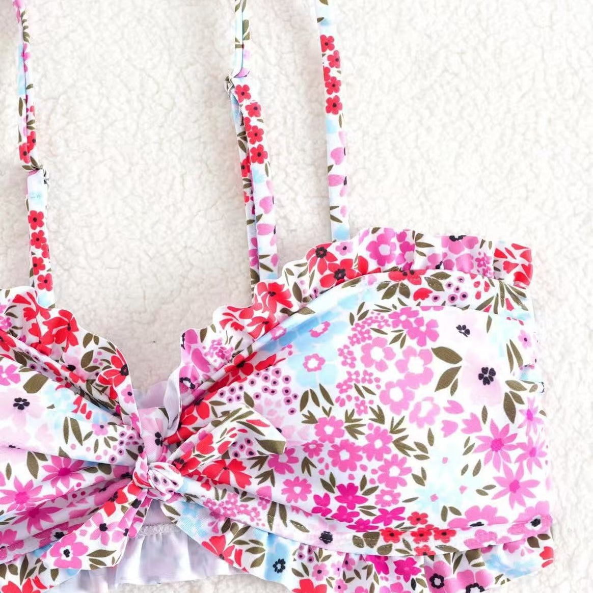 Women’s bikini set with cheerful floral pattern and gathered bustier Mune Fashion