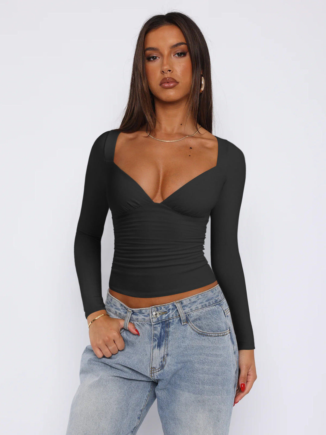Women Fitted Long-Sleeve Top with V-Neckline and Gathers Mune