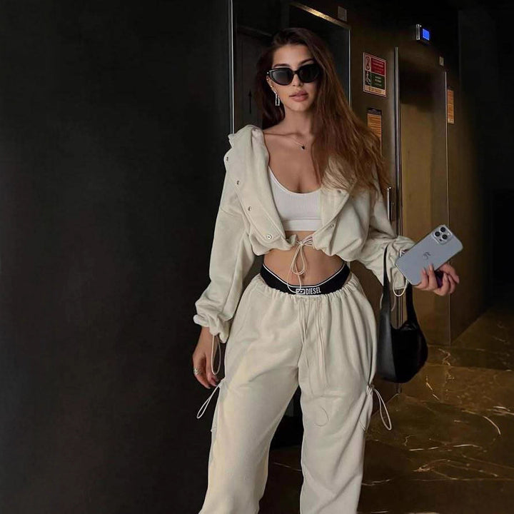 Women's casual two-piece hoodie set with extended hooded jacket and high-waisted jogging pants Mune Fashion