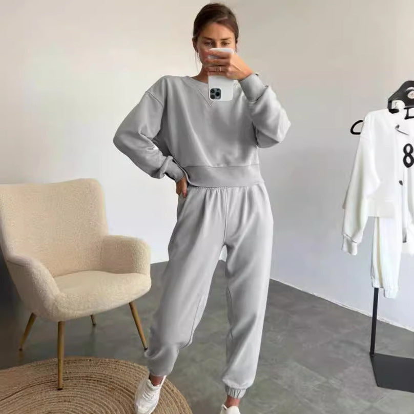 Ladies nan Cropped Sweater Set with V seam detail and high waist Jogging pants Mune Fashion