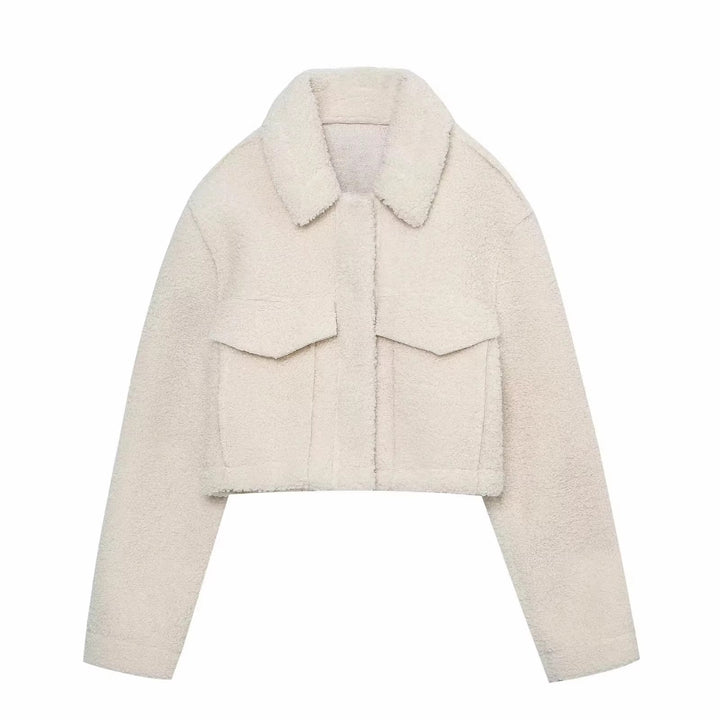 Women's Short Teddy Jacket in Sheepskin Look with Wide Collar and Patch Pockets Mune Fashion