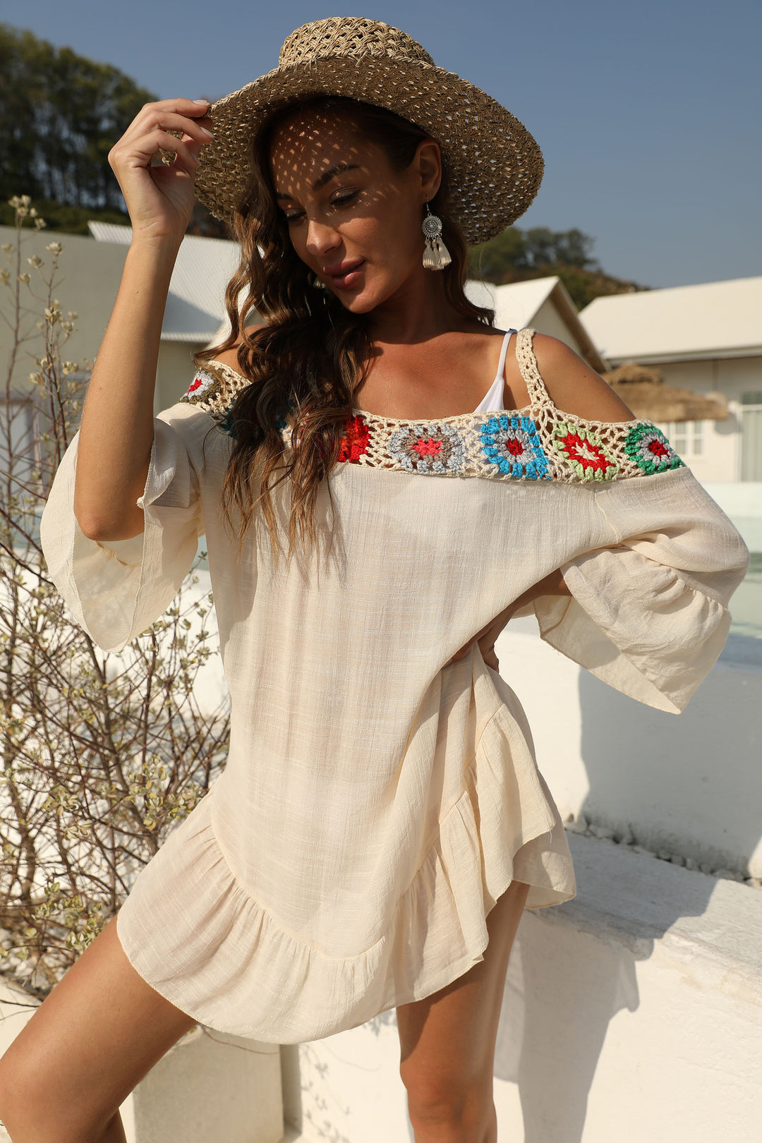 Women airy beach wrap with floral crochet appliques Mune Fashion