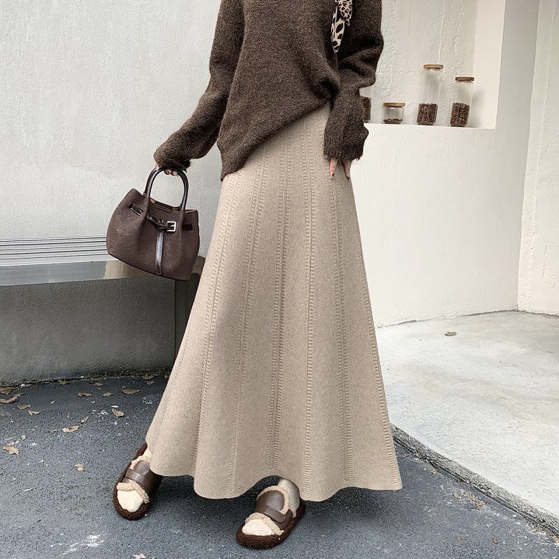 Ladies Elegant Wrap Skirt with Sophisticated Pattern Mune Fashion