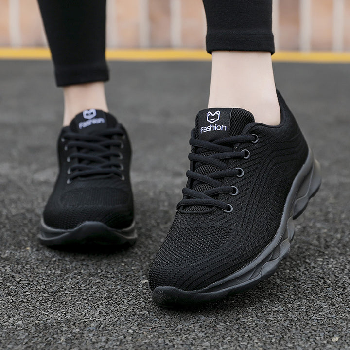 Women's nan ultra-light comfort walking sneakers for everyday and leisure with seamless knitted upper material, responsive air cushion midsole, and padded heel collar Mune Fashion