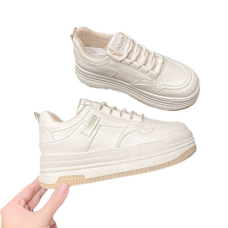 Ladies sneakers with modern platform design and breathable interior structure Mune Fashion