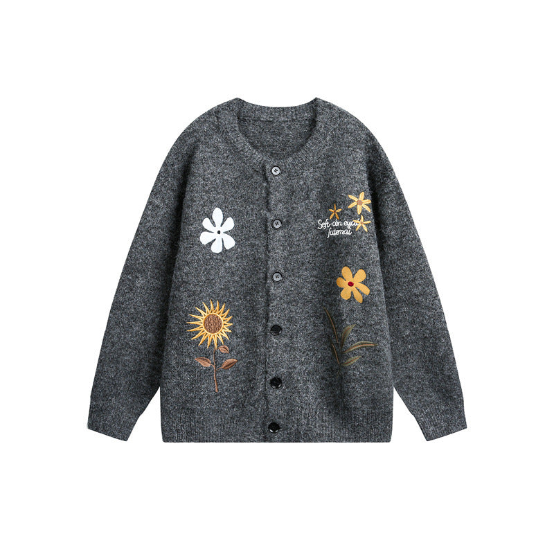 Women's knit cardigan with floral embroidery, round neckline and button placket Mune Fashion