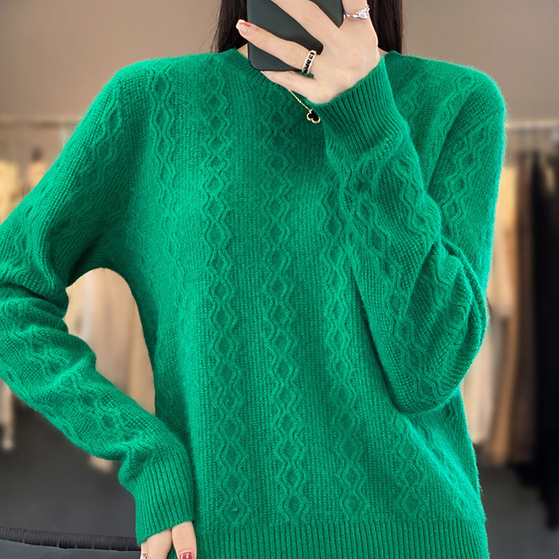 Women's cable pattern fine knit sweater with fine texture and boxy silhouette Mune Fashion