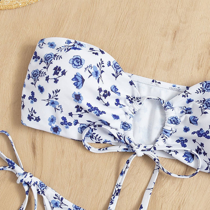Women Bandeau Bikini with playful flower design Mune Fashion