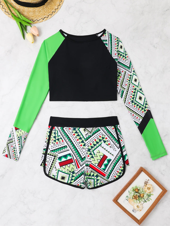 Women’s Sporty Rashguard with Colorful Pattern Mix Mune Fashion