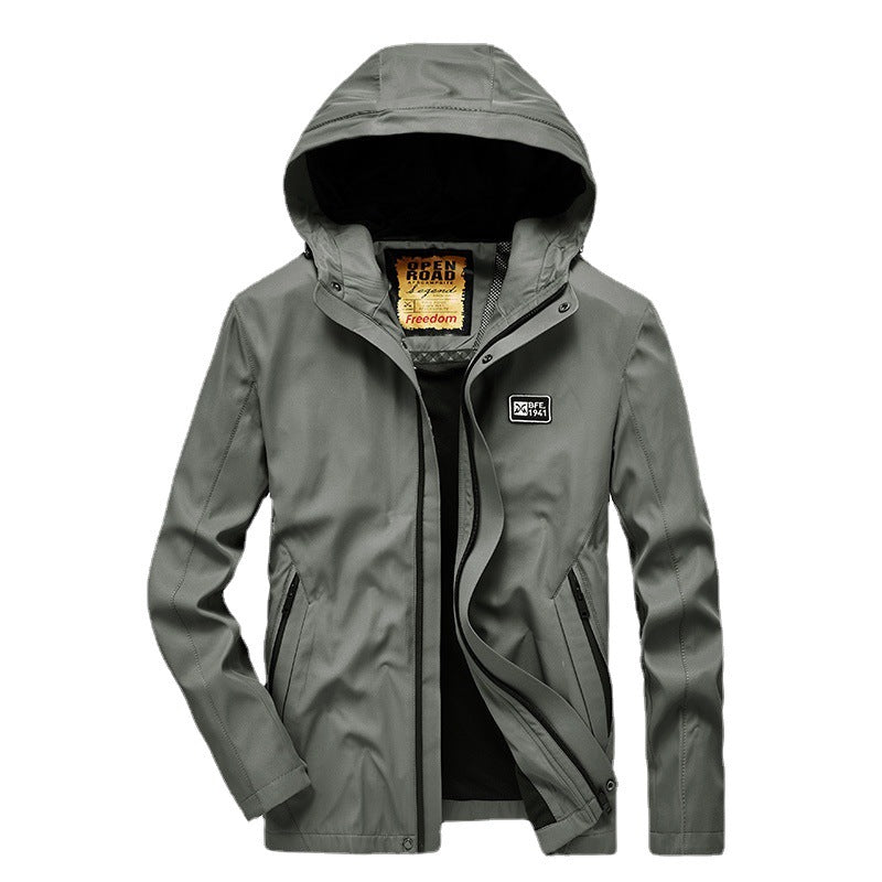 Men's lightweight water-repellent softshell jacket with hood, windproof cut, and zippered pockets Mune Fashion