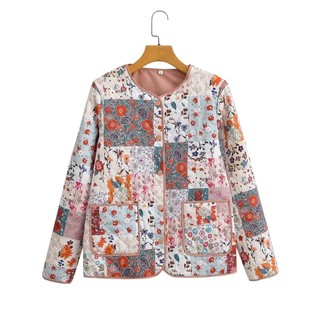 Women's quilted jacket in patchwork bandana design with round neck and patch pockets Mune Fashion