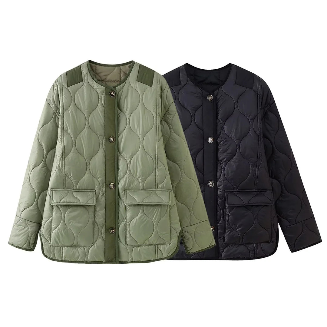 Women's light quilted transitional jacket with organic wave quilting, round neck, dropped shoulders, and flap pockets Mune Fashion