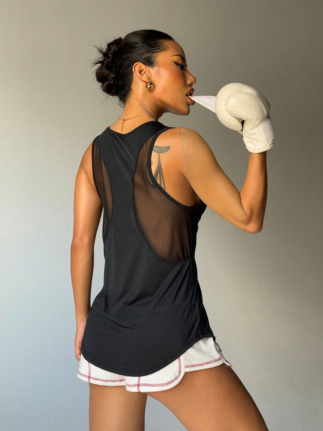 Women's Sporty Functional Shirt with Mesh Inserts Mune Fashion