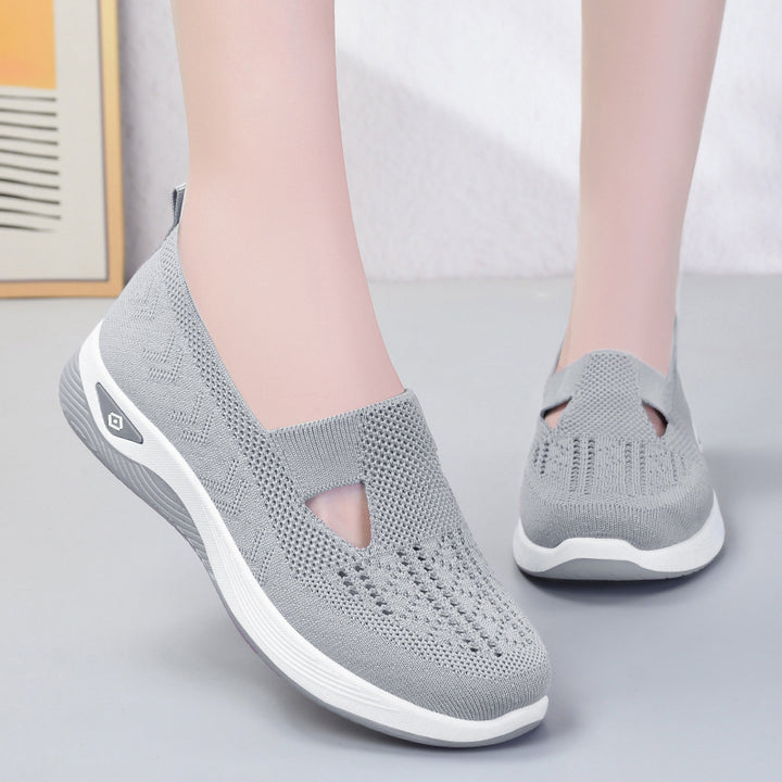Women's lightweight breathable slip-on sneakers with elastic knit upper and orthopedic comfort sole Mune Fashion