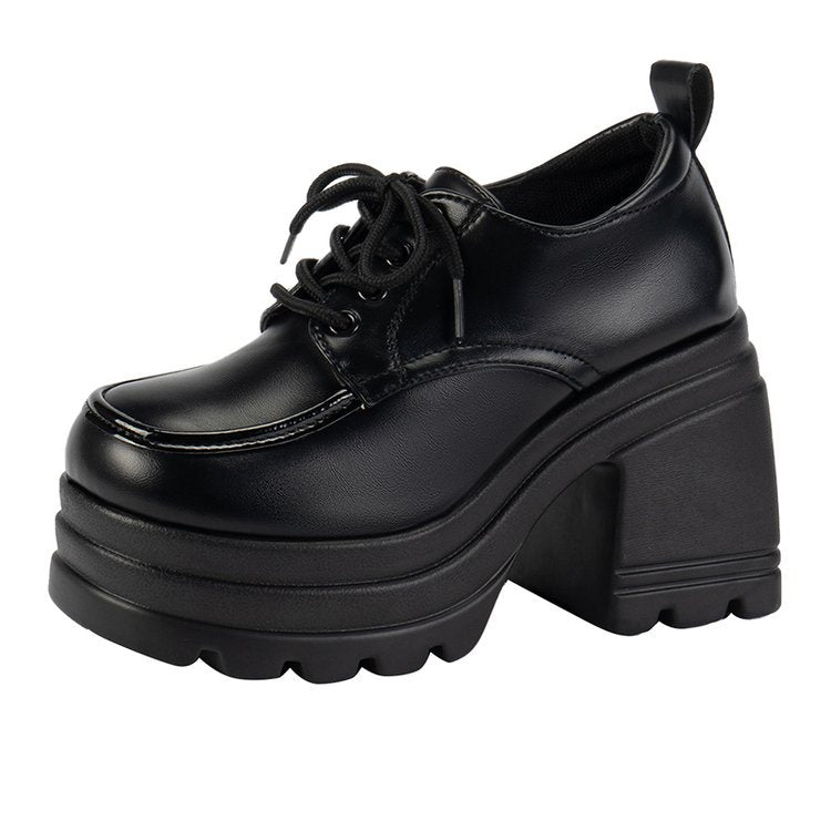 Women's Platform Shoe with Lacing, Solid Block Heel and Profiled Lug Sole Design Mune Fashion