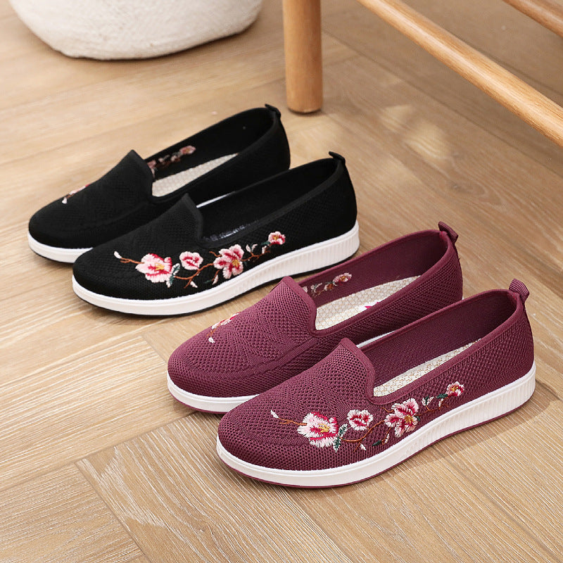 Women's Slip-On Sneaker with Floral Embroidery Mune Fashion