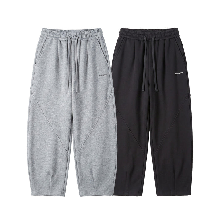 Women's Cropped Sweatpants with Elastic Waistband and Decorative Seams Mune Fashion