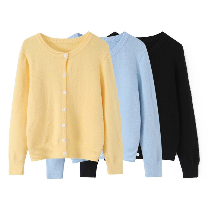 Women's fine knit cardigan with round neckline, full button placket and ribbed hem Mune Fashion