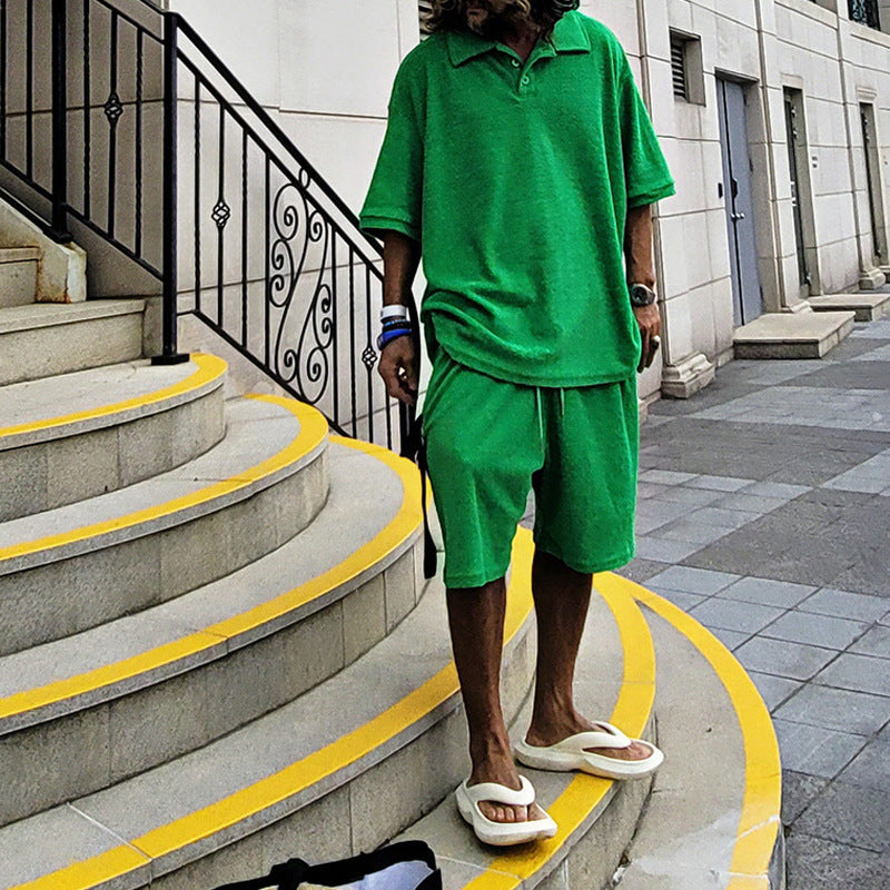 Men's urban wide leisure set with Henley collar, extended loose-fitting shirt and knee-length jersey shorts Mune Fashion