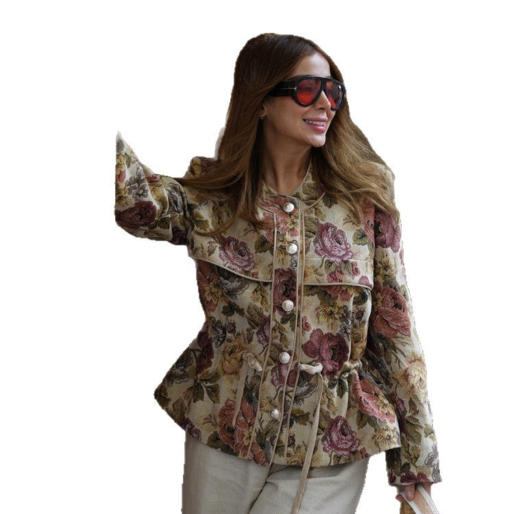 Ladies short jacquard blouson jacket with floral weave pattern, drawstring waist and pearlescent buttons Mune Fashion