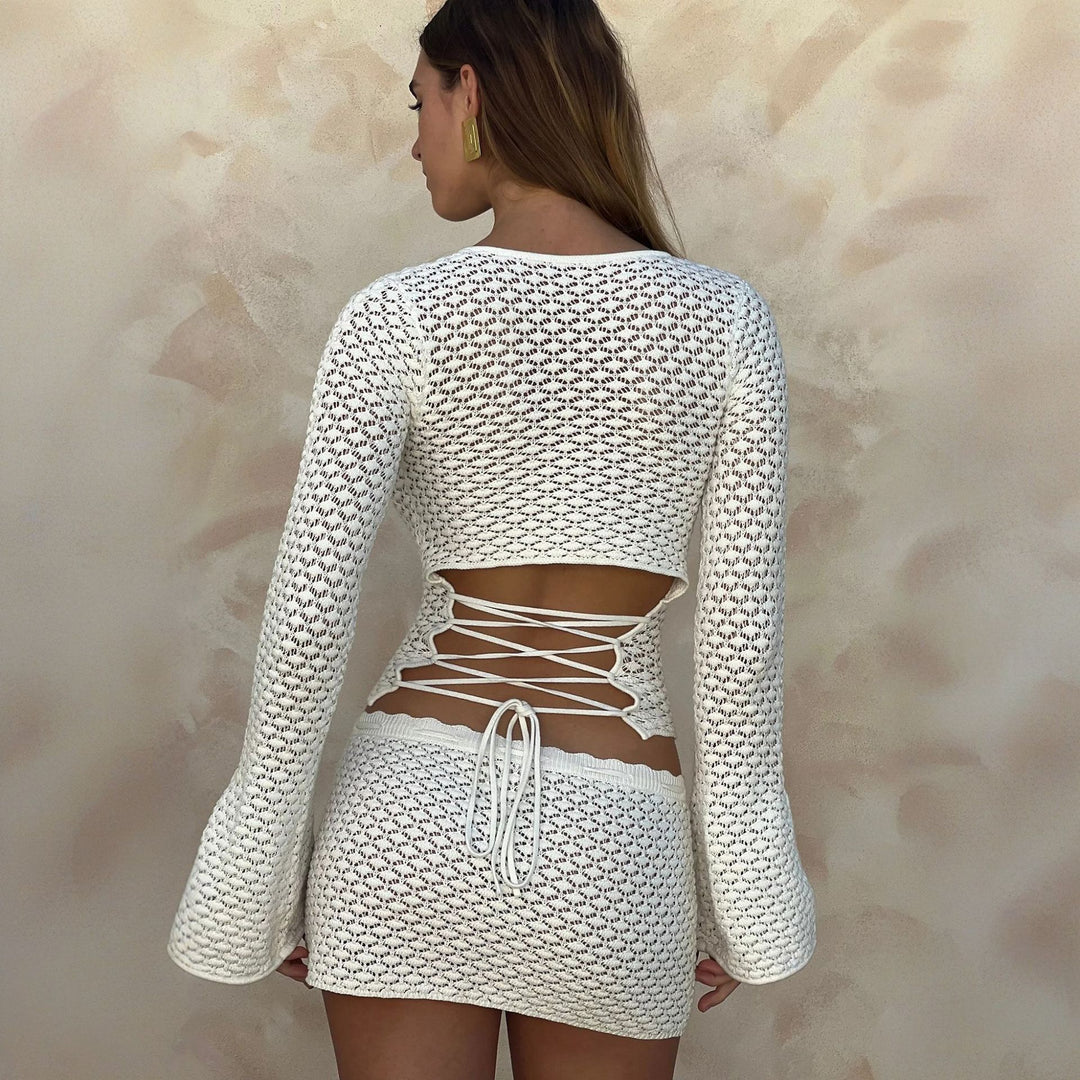 Women’s knit top with attractive V-neck Mune Fashion