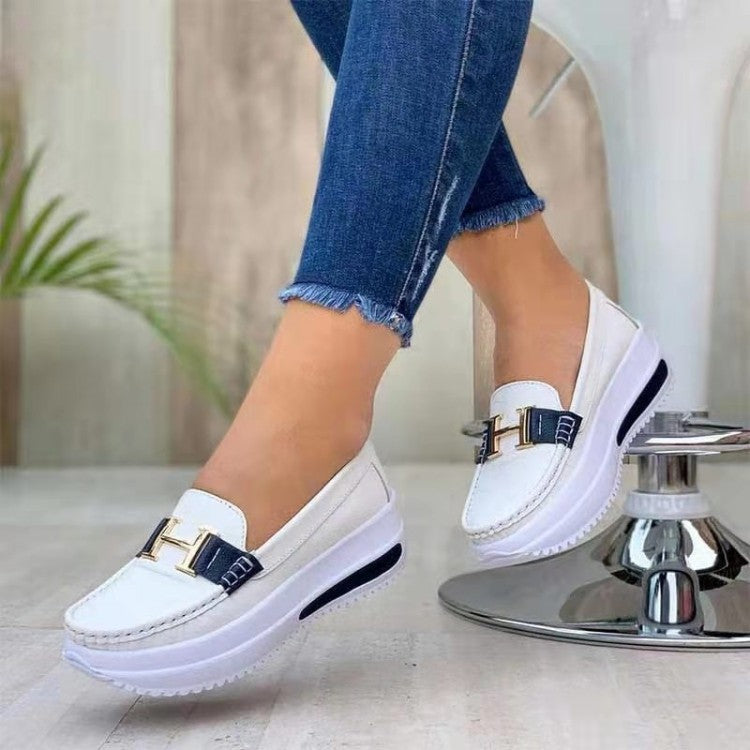 Women's platform loafer with air cushion and decorative buckle Mune Fashion