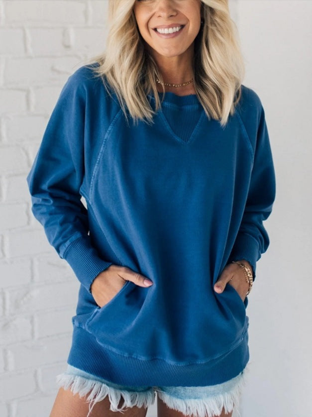Women's Oversized Cotton Sweatshirt with V-Stitch, Ribbed Cuffs and Side Pockets Mune Fashion
