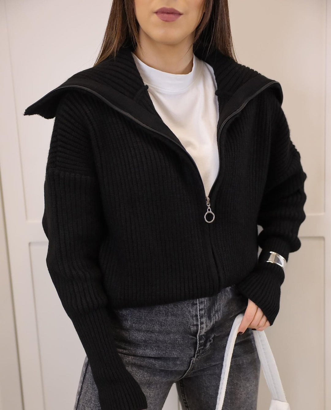 Women's Oversized Cardigan with Zipper and High Collar Mune Fashion