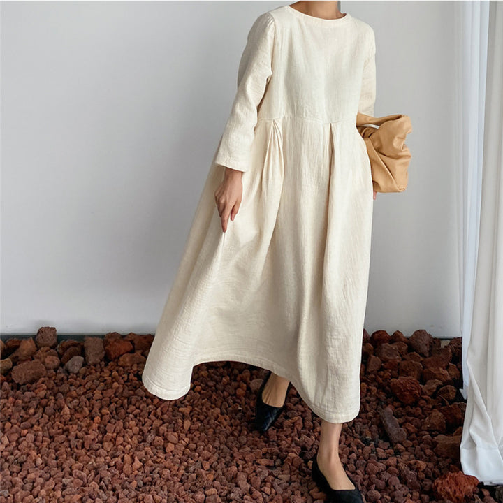 Women's maxi dress made of linen blend with gathered hip yoke, side pockets and wide flared skirt Mune Fashion