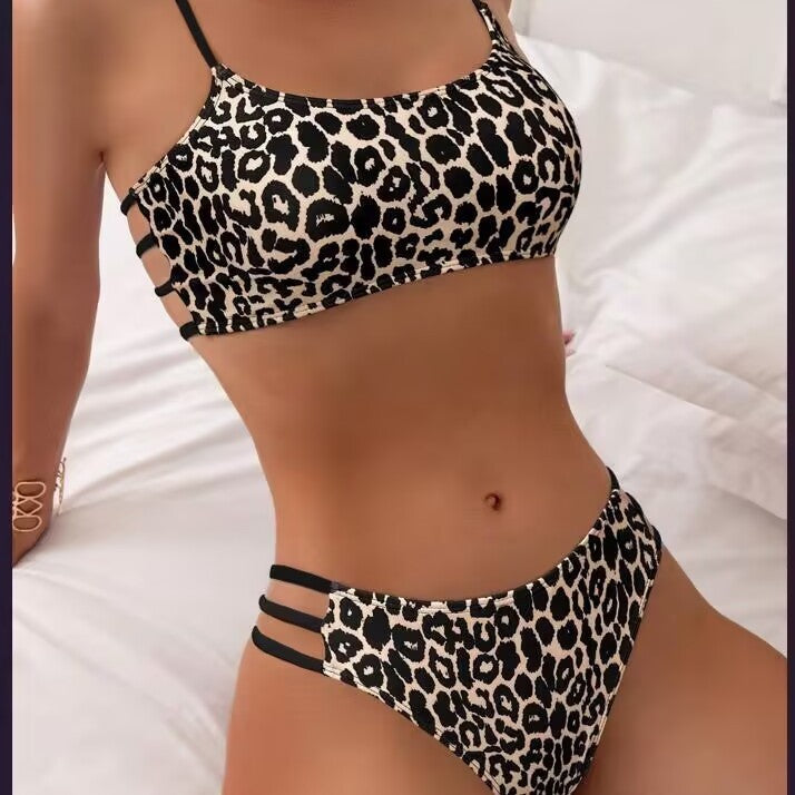 Ladies Sporty Bikini Set with trendy leopard pattern Mune Fashion