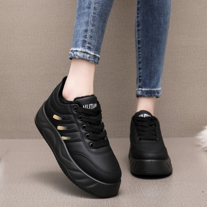 Women's sporty sneakers with non-slip sole and warming inner lining Mune Fashion