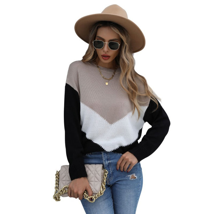 Women's fine knit pullover with chevron pattern, round neckline and loose silhouette Mune Fashion