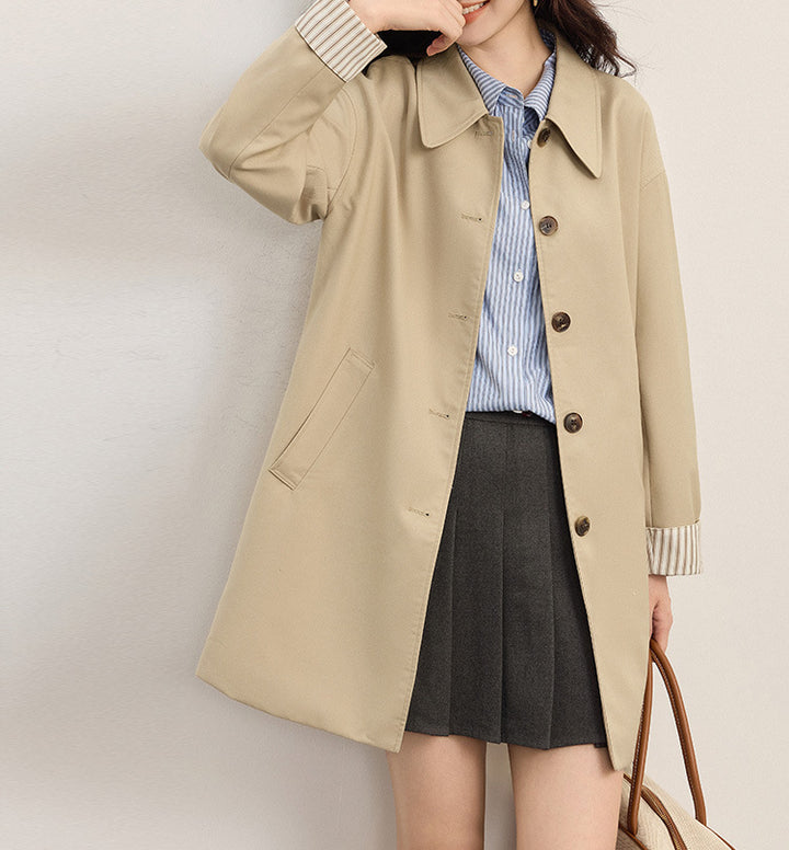 Women’s Fashionable Transitional Jacket with Wide Collar and Button Details Mune Fashion