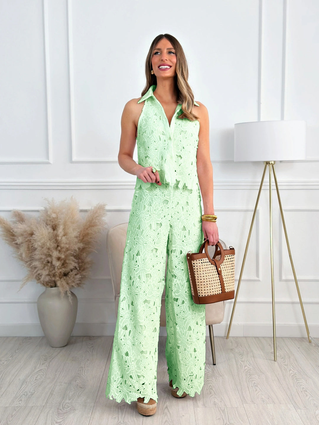 Ladies' airy lace two-piece with shirt collar and wide leg Mune Fashion