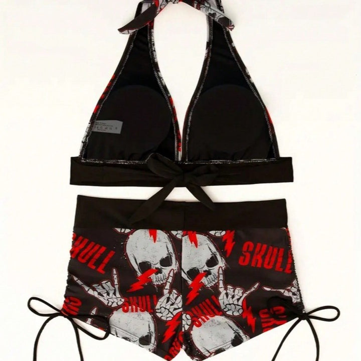 Ladies bikini set with deep V-neck and contrasting shorts Mune Fashion