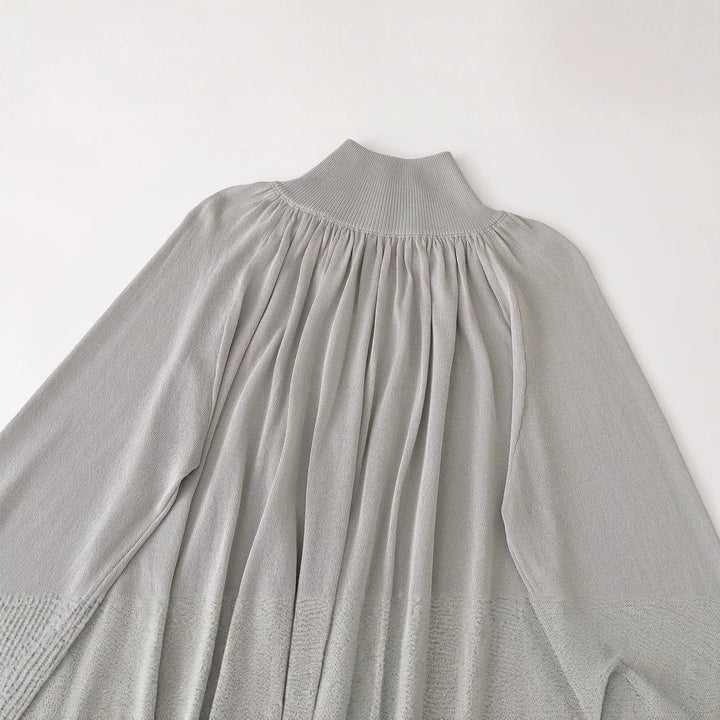 Ladies balloon sleeve fine-knit sweater with gathered stand-up collar and button detail Mune Fashion
