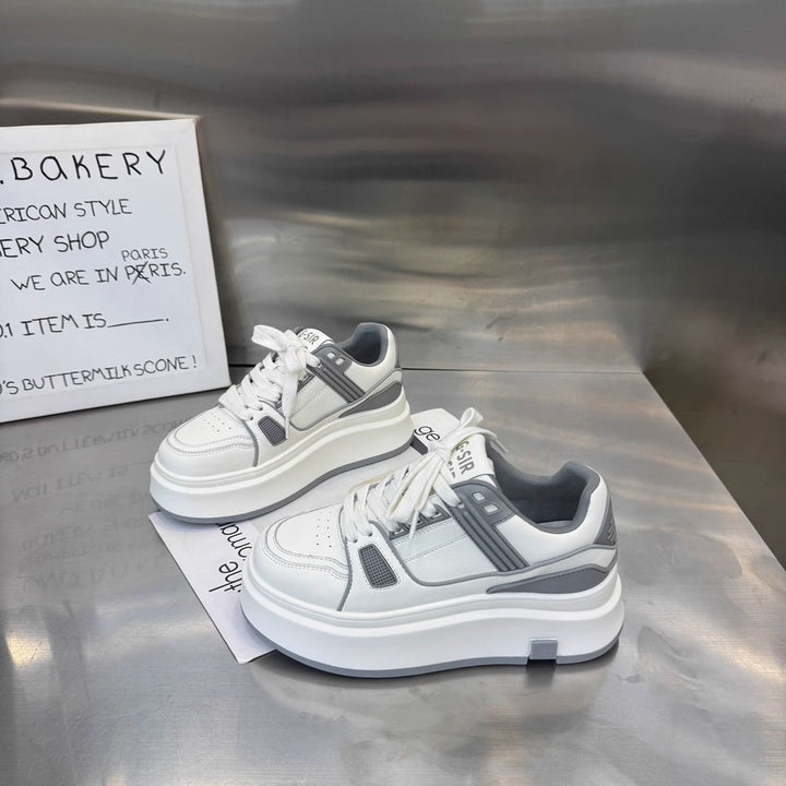 Women's Sporty Sneakers with Cushioned Platform Sole and Breathable Inserts Mune Fashion