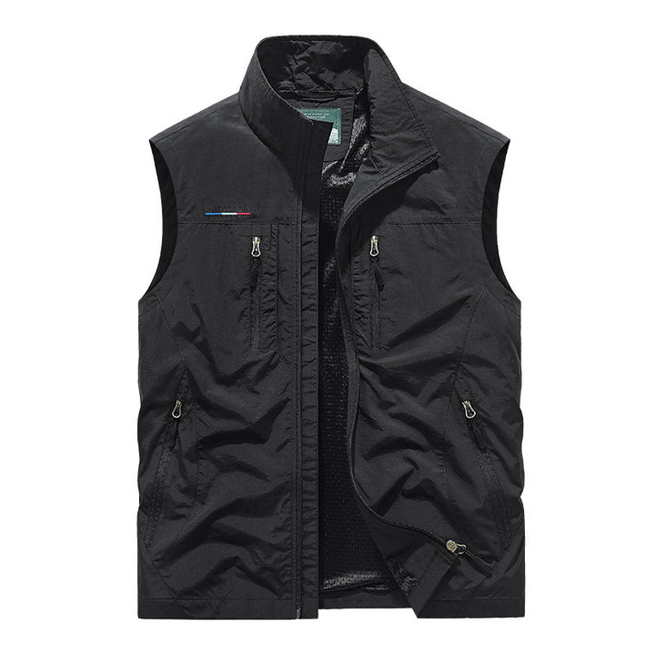 Men's lightweight outdoor vest with many zippered pockets Mune Fashion