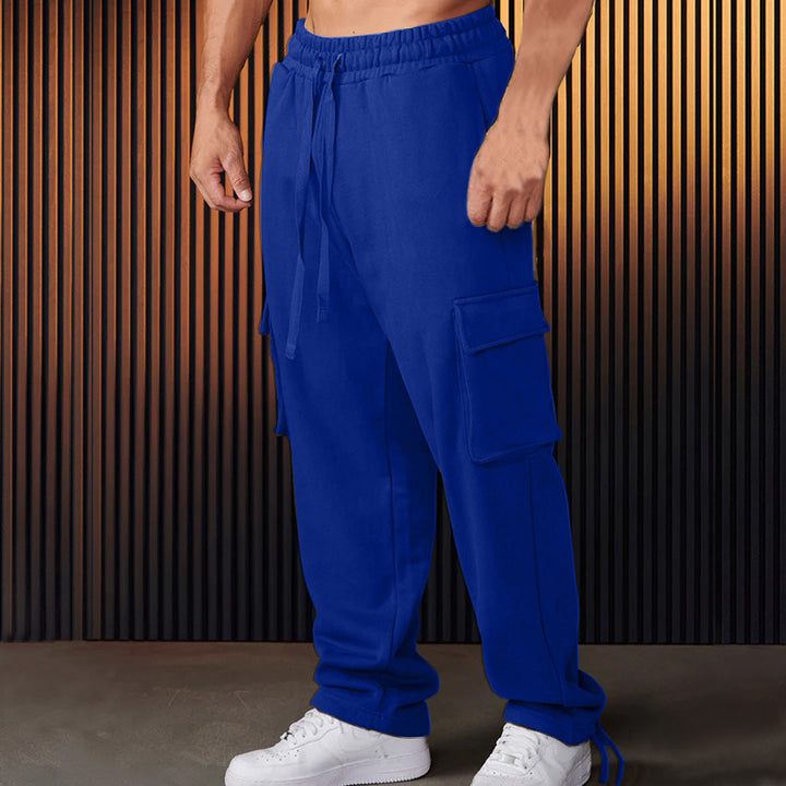 Men's cargo sweatpants in relaxed fit with large flap pockets and drawstring Mune Fashion