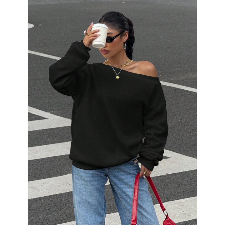 Women's Oversize Off-Shoulder Sweatshirt with Wide Cut and Diagonal Neckline Mune Fashion