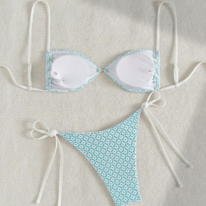 Ladies triangle bikini with playful flower print Mune Fashion