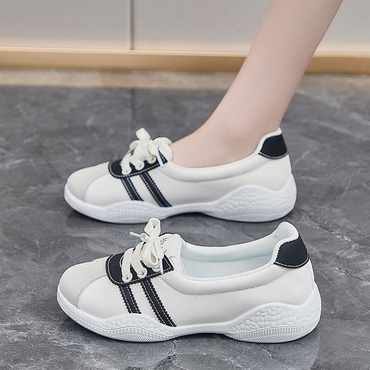 Women Sneakers with shiny upper material and breathable inner lining Mune Fashion