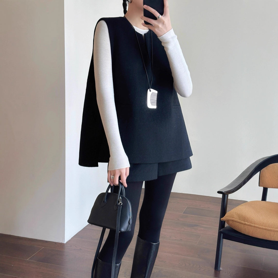 Women Elegant Vest made of fine fabric Mune Fashion