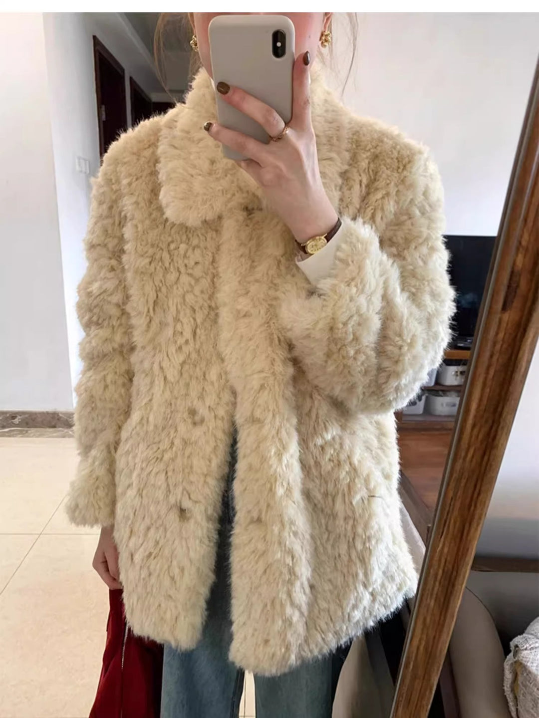 Women's Short Teddy Faux Fur Coat with Full Collar and Boxy Silhouette Mune Fashion