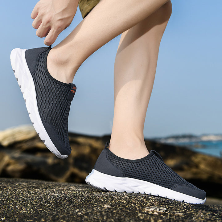 Unisex Breathable Slip-On Sneakers made of Mesh with Non-Slip Lightweight Sole Mune Fashion