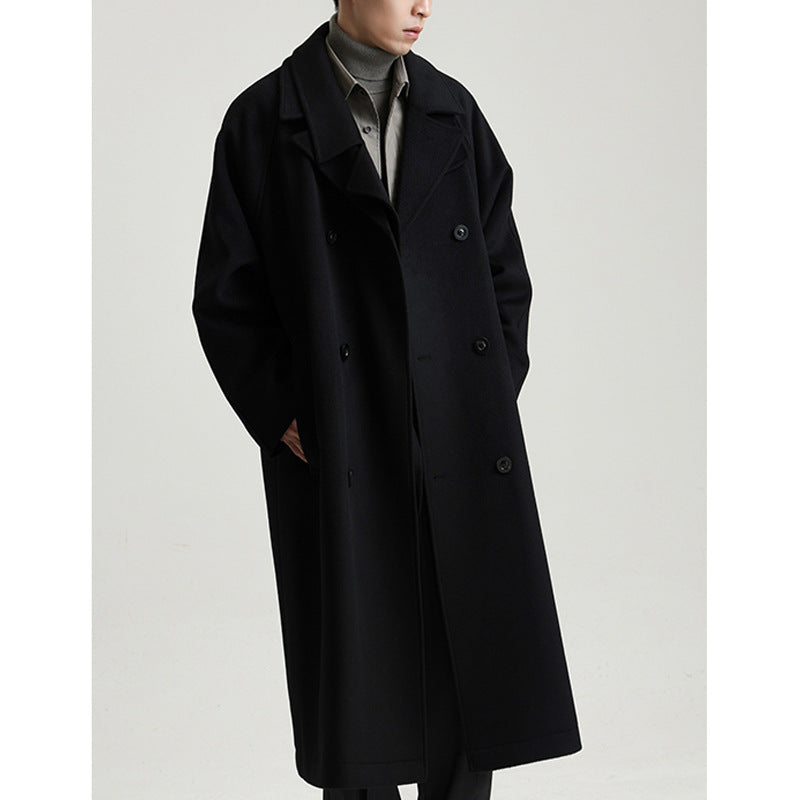 Men's wool coat in a loose fit with double-breasted button placket and wide lapels Mune Fashion