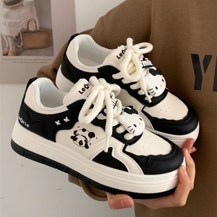 Women's chunky sneakers with panda motif, padded interior lining and robust profile sole Mune Fashion